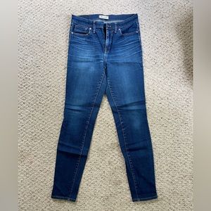 Madewell 9" high rise skinnies. 29T